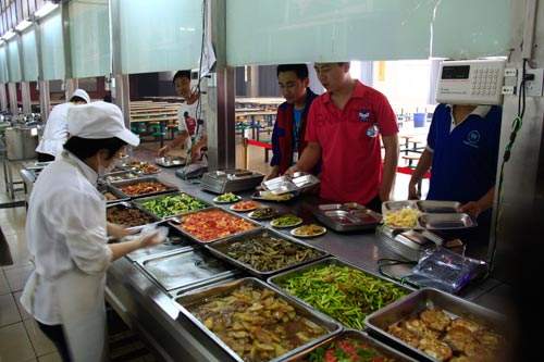 食堂就餐1.jpg